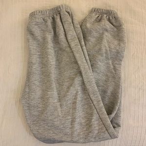 Pretty Little Thing Grey Sweatpants (Size 4)